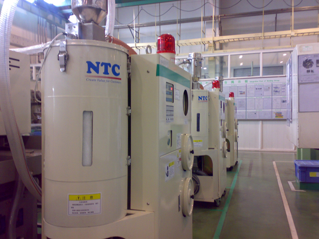 美女被吸乳羞羞白丝69xx